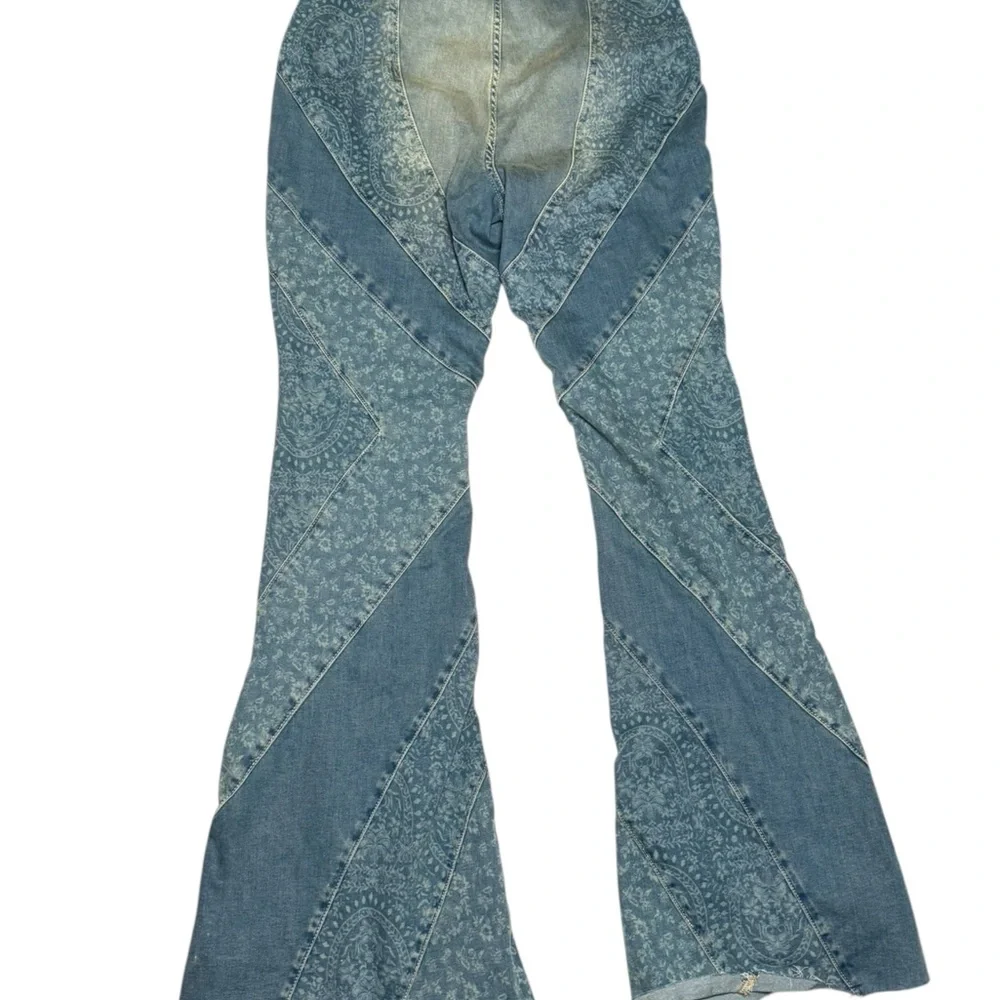 We The Free Free People mermaid Flare Jeans Vintage Blue 31 paisley - Picture 3 of 9
